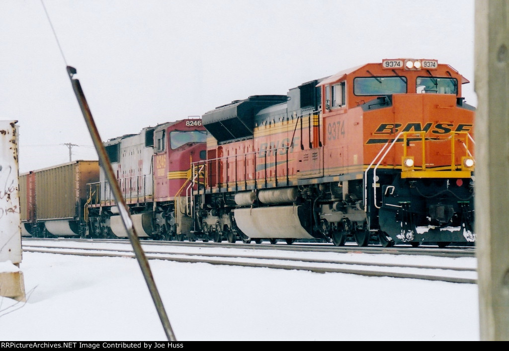 BNSF 9374 West